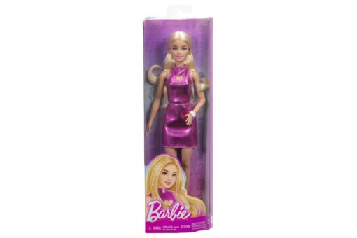 Barbie modelka - lesklé šaty se srdíčkem
